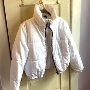 Wild Fable Cropped White Puffer- size xs